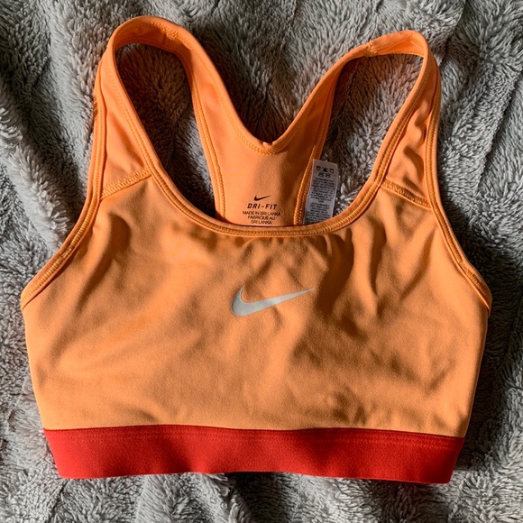 Nike Sportsbra - Picture 1 of 4